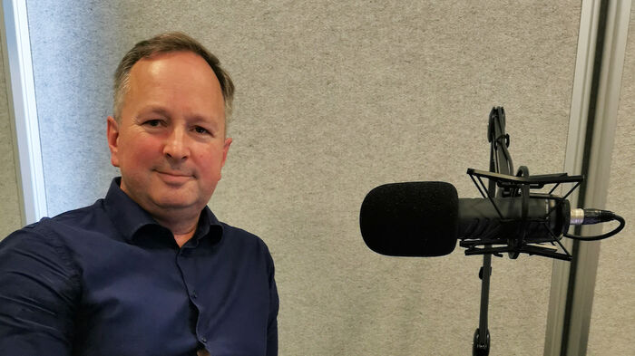Hugo Lundhaug in the podcast studio.