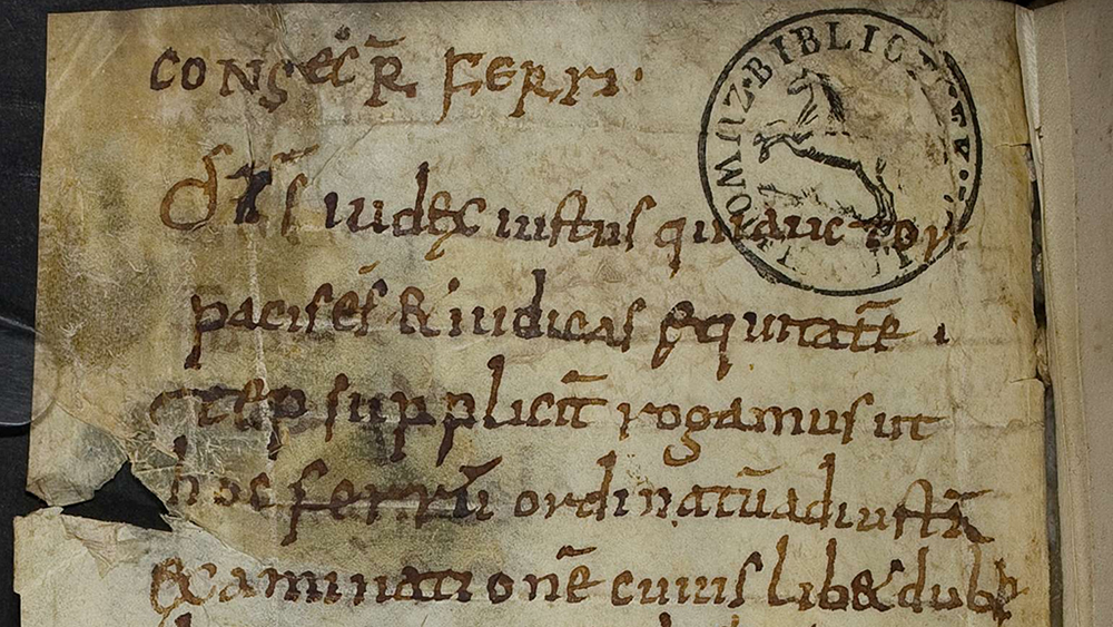 Et gammelt latinsk manuskript fra før år 900.