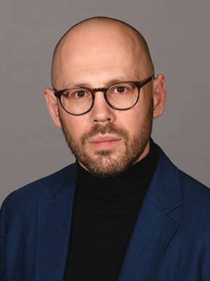 dr Piotr Garbacz