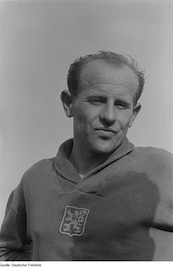 Emil Zátopek (1922- 2000).  Langdistanseløper, OL-vinner. Etter 1968 forfulgt av regimet.
