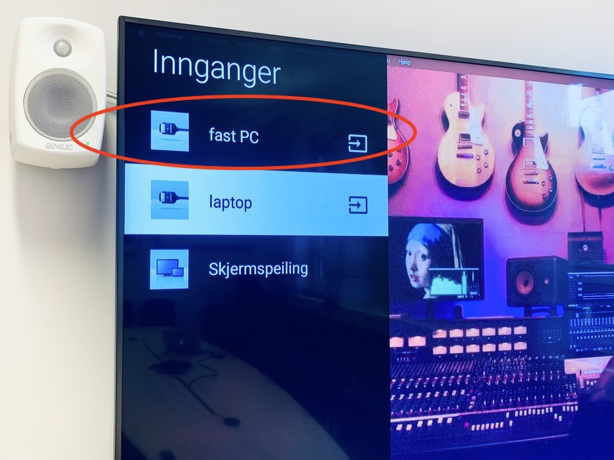Source select on the TV screen set to computer