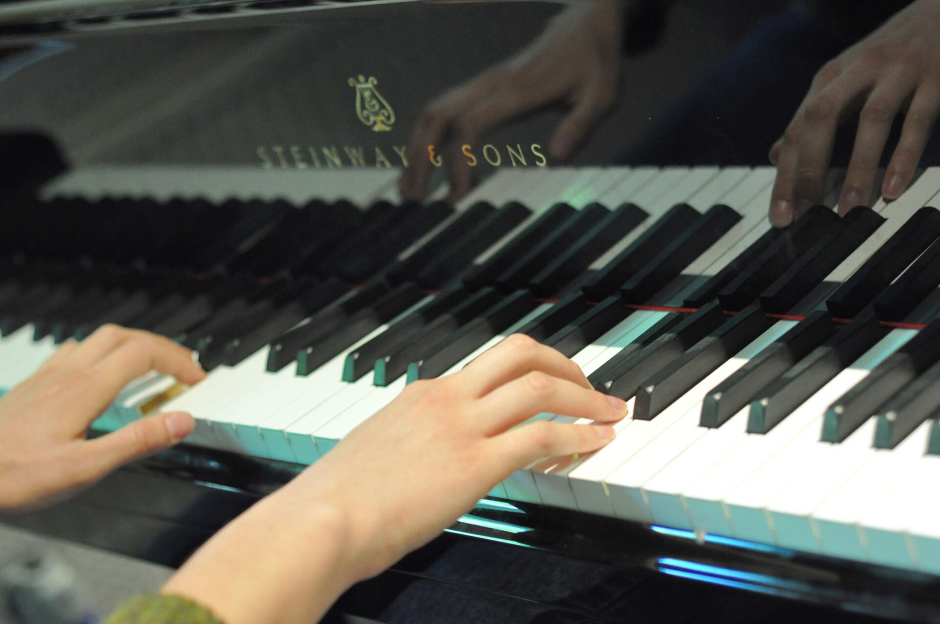Musical instrument ,Hand ,Piano ,Keyboard ,Musician.