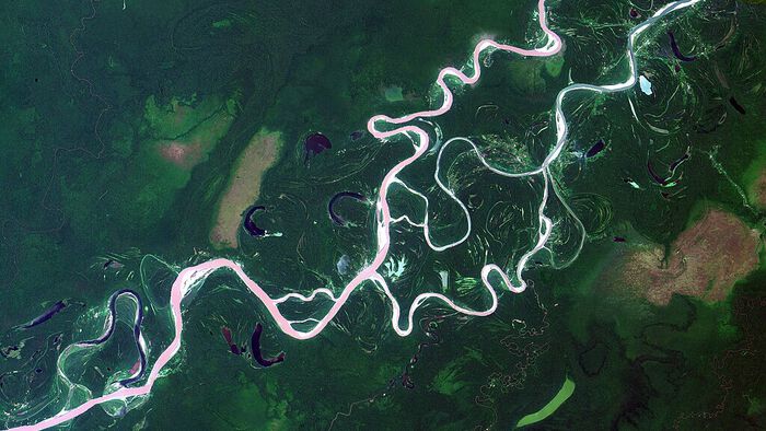 Bildet kan inneholde: luftfotografering, vannvei, fugleperspektiv, elv, geologisk fenomen.