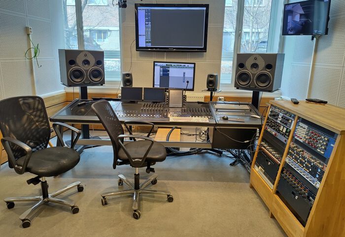 Image may contain: Mixing console, Electronics, Audio equipment, Recording studio, Technology.