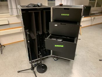gulv ,gulvbelegg ,gass ,elektronisk instrument ,armatur.